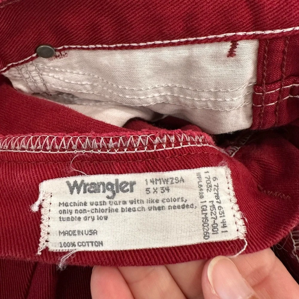 Vintage Wrangler Straight Leg Jeans in Deep Red - Picture 16 of 16